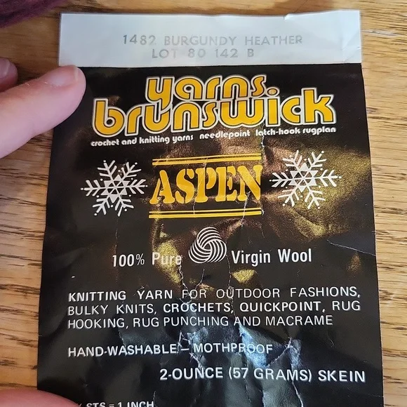 Aspen 100% Virgin Wool yarn - Picture 3 of 4